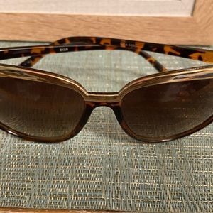 90s Style Fashionable Sunglasses